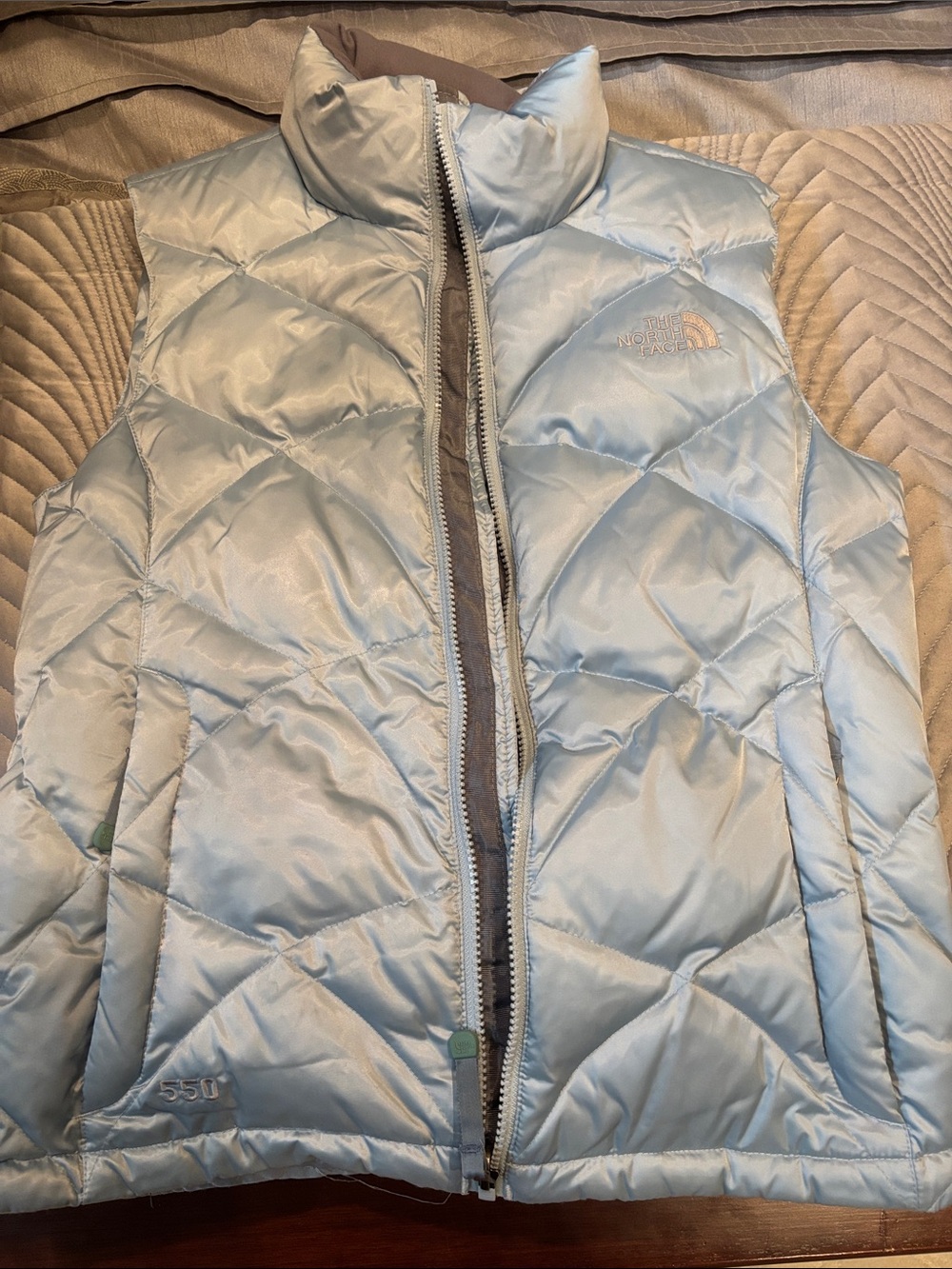 The North Face Women's Pale Blue Quilted 550 Down Vest women's size small